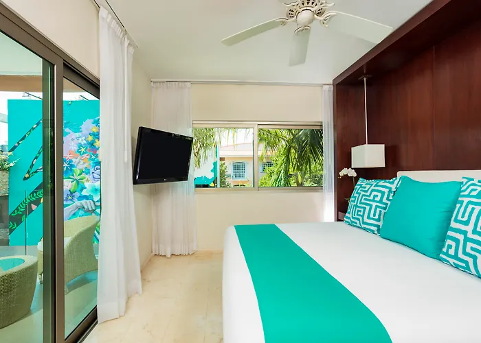 Hotel The Palm (Adults Only)